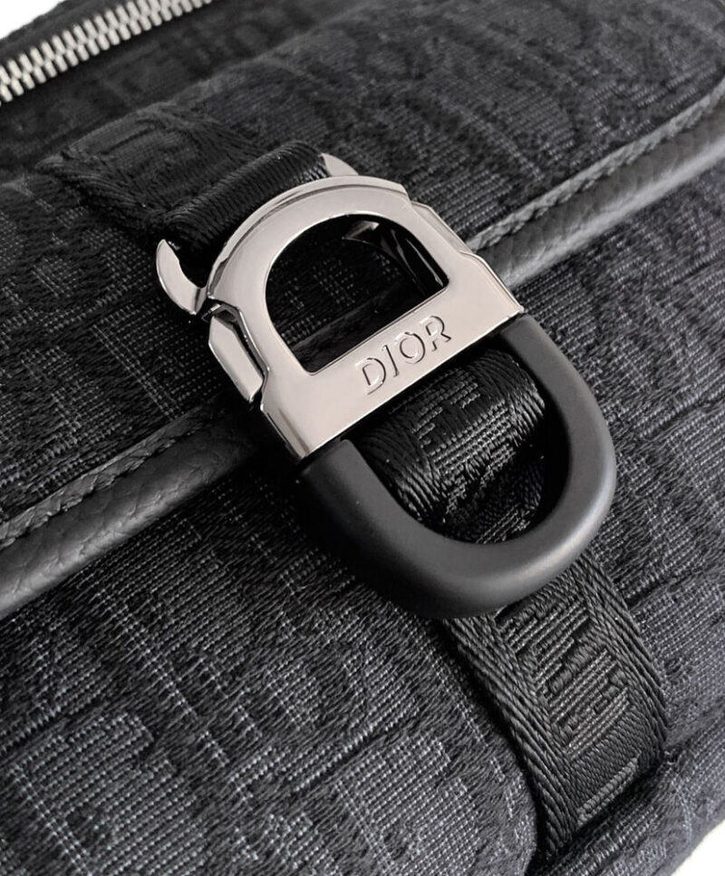 Christian Dior Dior 8 Belt Bag